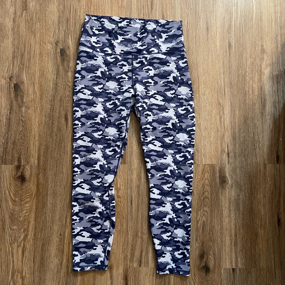 Fabletics blue camo print workout leggingsgs